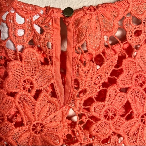 Liz Claiborne Orange Lacy Overlay Top - Picture 7 of 9